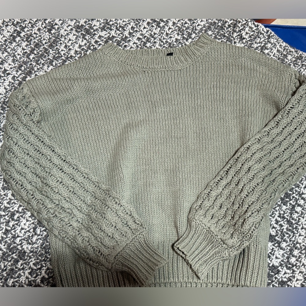 Moon & Maddison sweater